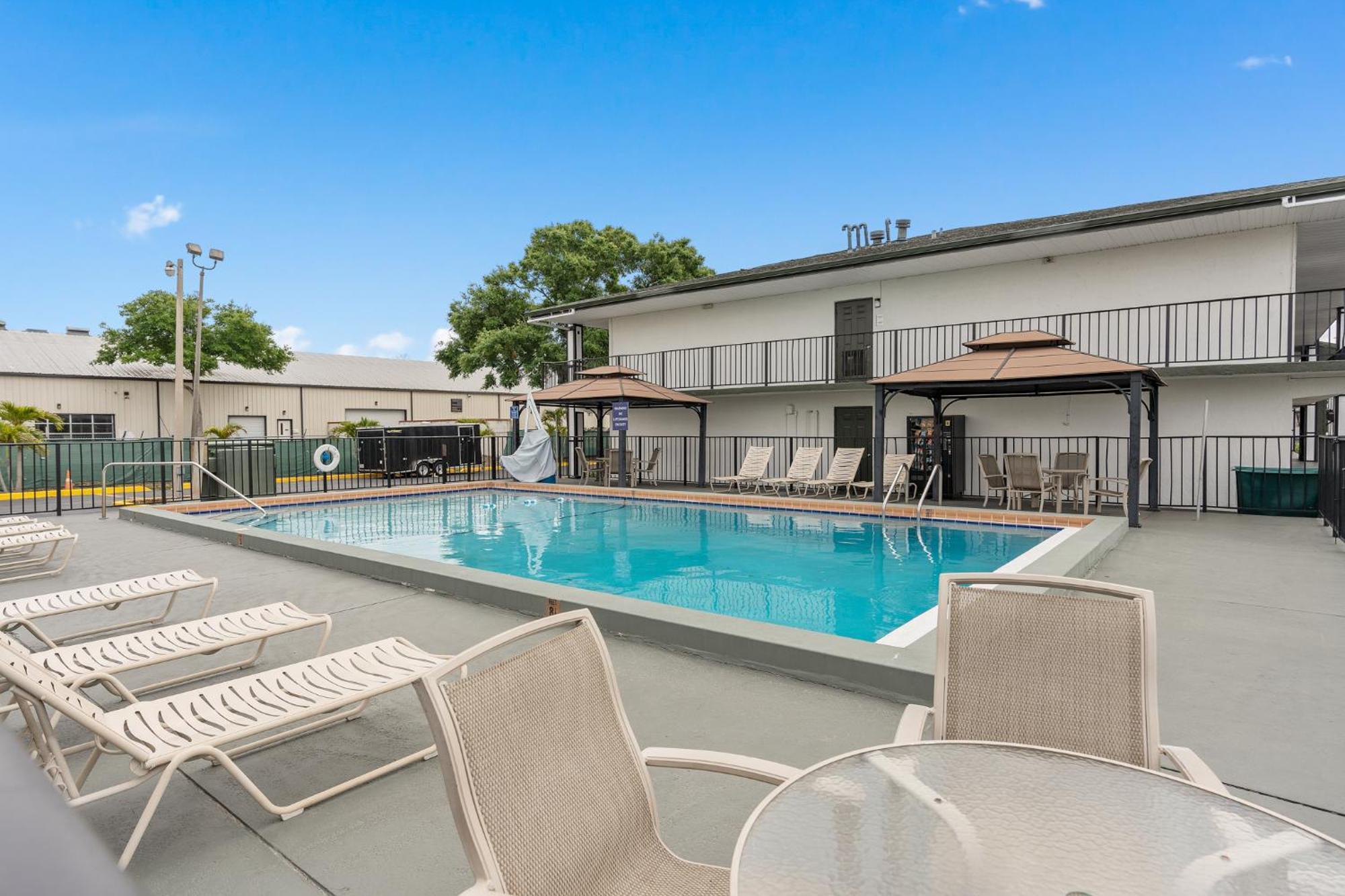 Hotel Baymont By Wyndham Orlando Downtown Exterior foto