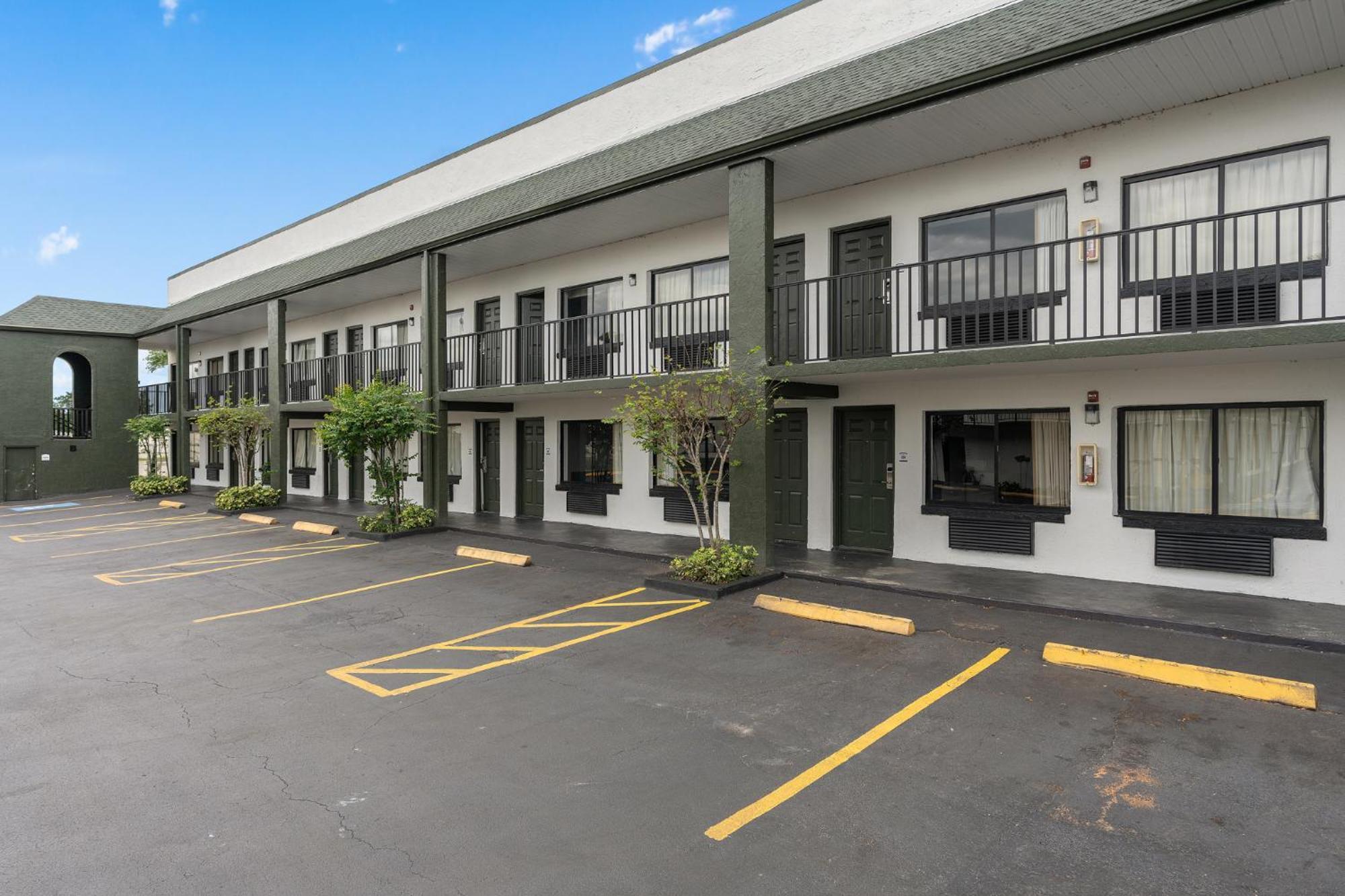 Hotel Baymont By Wyndham Orlando Downtown Exterior foto