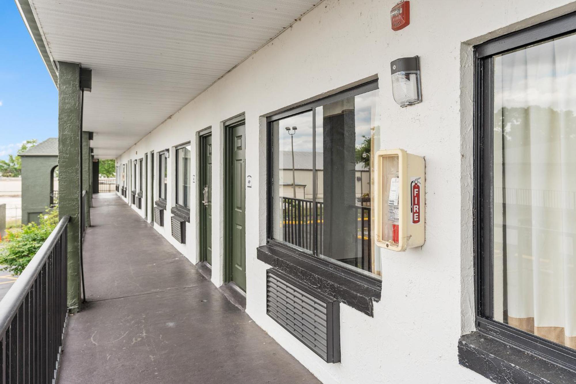 Hotel Baymont By Wyndham Orlando Downtown Exterior foto